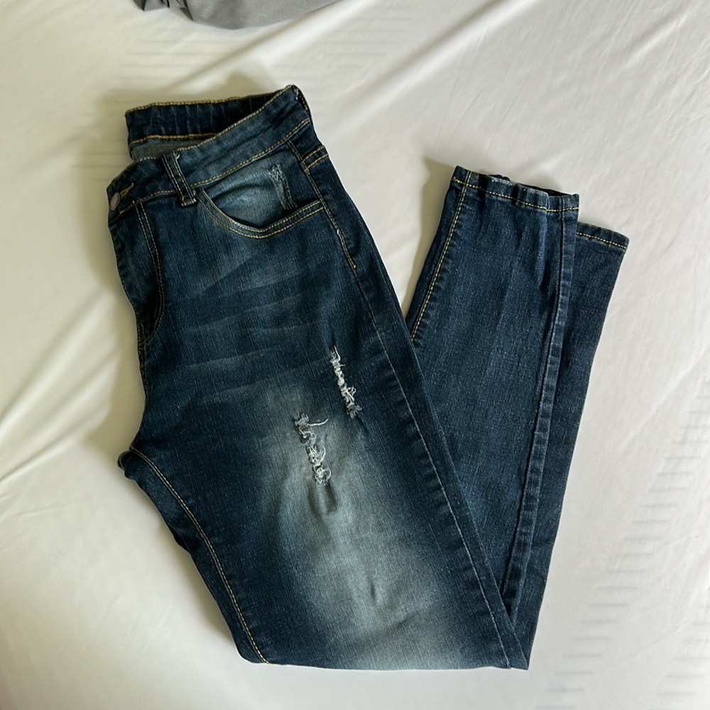 Jeans - Picture 2 of 5